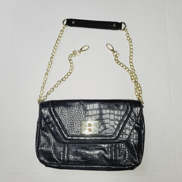 Steve Madden Shoulder Bag Black Gold Snake Embossed Patent Leather Hardware - Picture 3 of 9